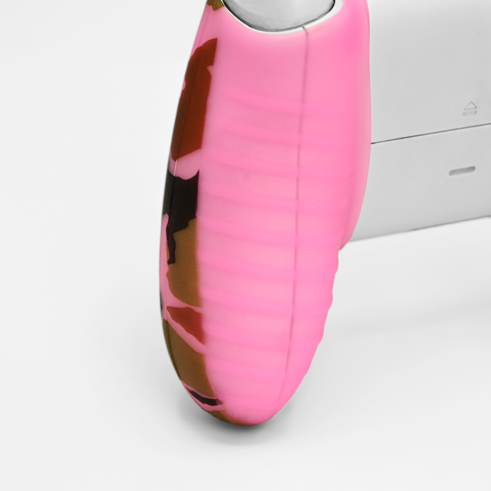 ultra pink camo xbox series s/x controller skin-back side