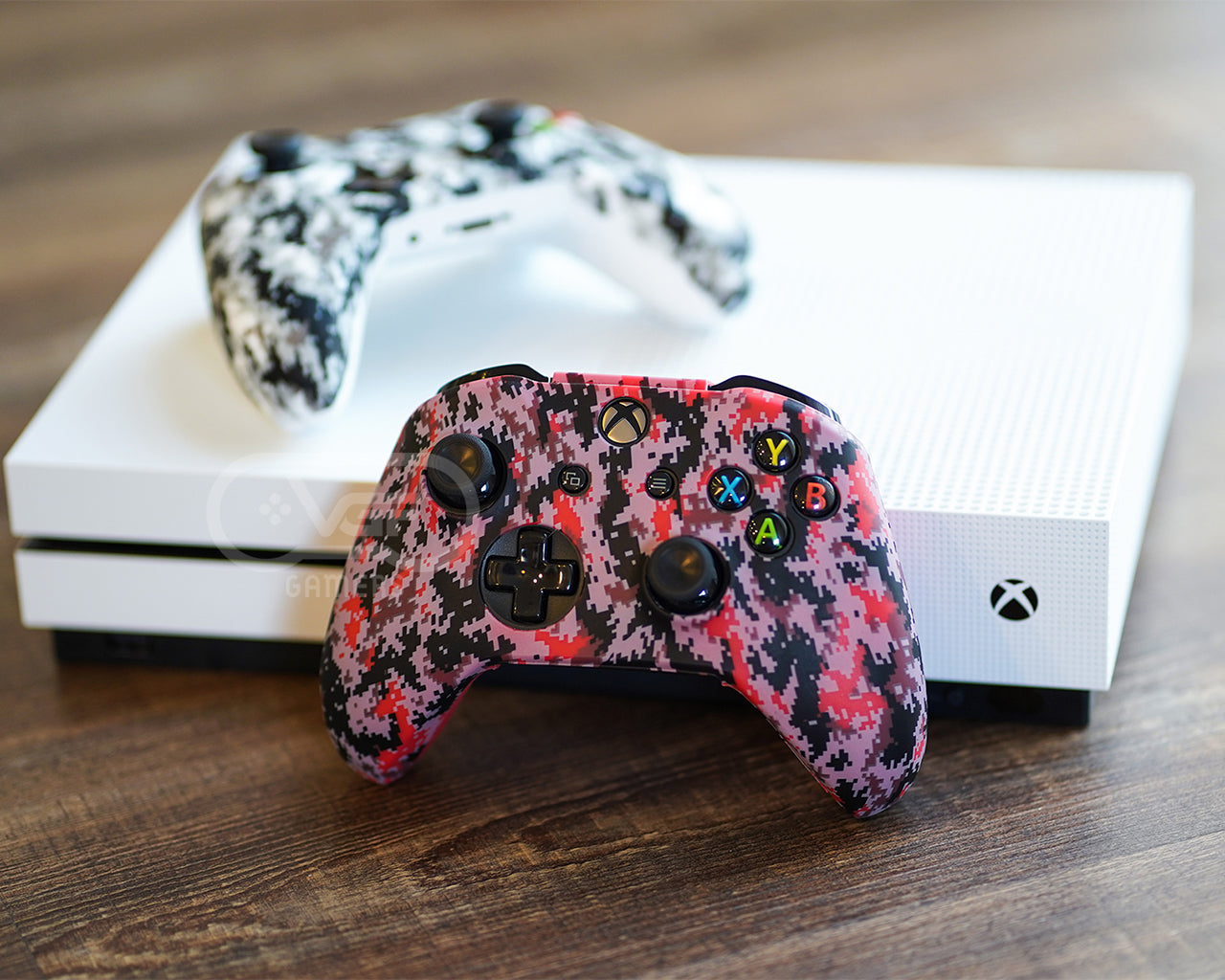 red-digital-camo-xbox-1-silicone-controller-case-skin