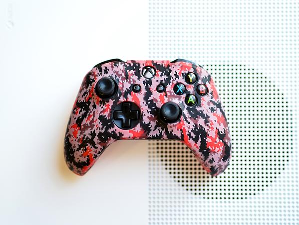 Red Digital Camo - XBOX One Controller Skin