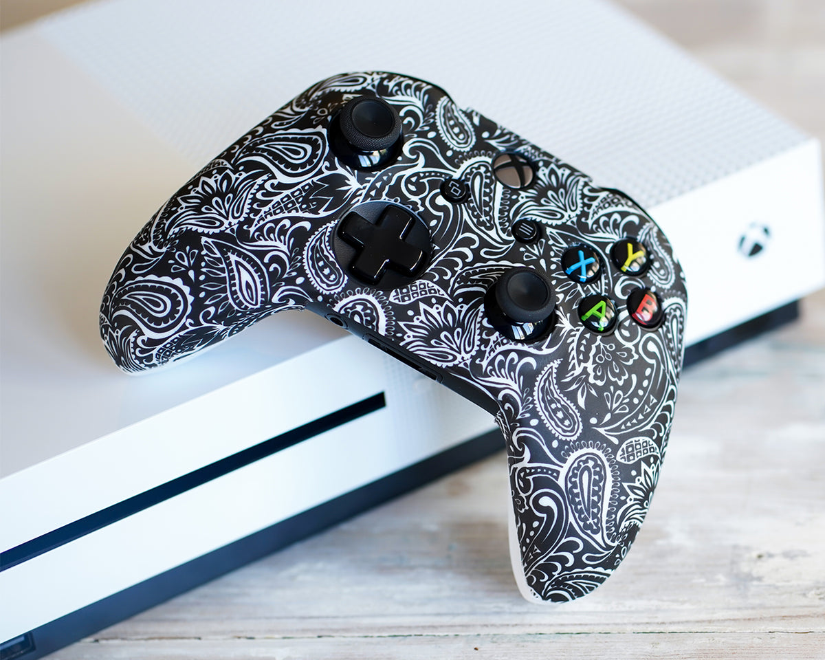 White Motif - XBOX One Controller Skin